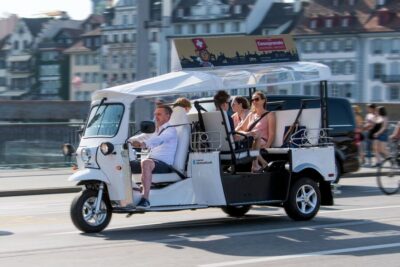 Lucerne: eTukTuk City Tour