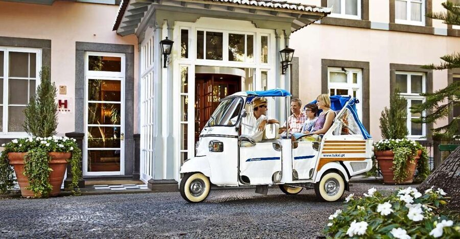 Madeira: Botanical Garden in a Tuk-Tuk Tour - One hour among Madeira’s 80,000 square meters of gardens
