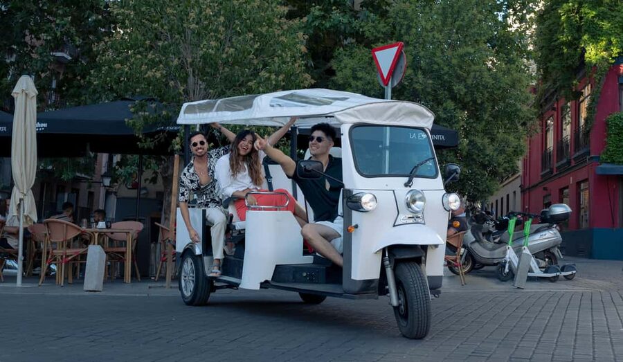 Madrid: Eco-Friendly, Private, and Unique Tuk Tuk Experience - How the route moves through central Madrid