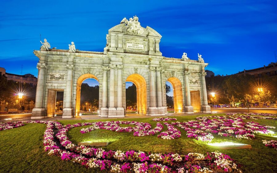 Madrid: Explore the City in an Electric Tuk Tuk - A fast way to get your Madrid bearings