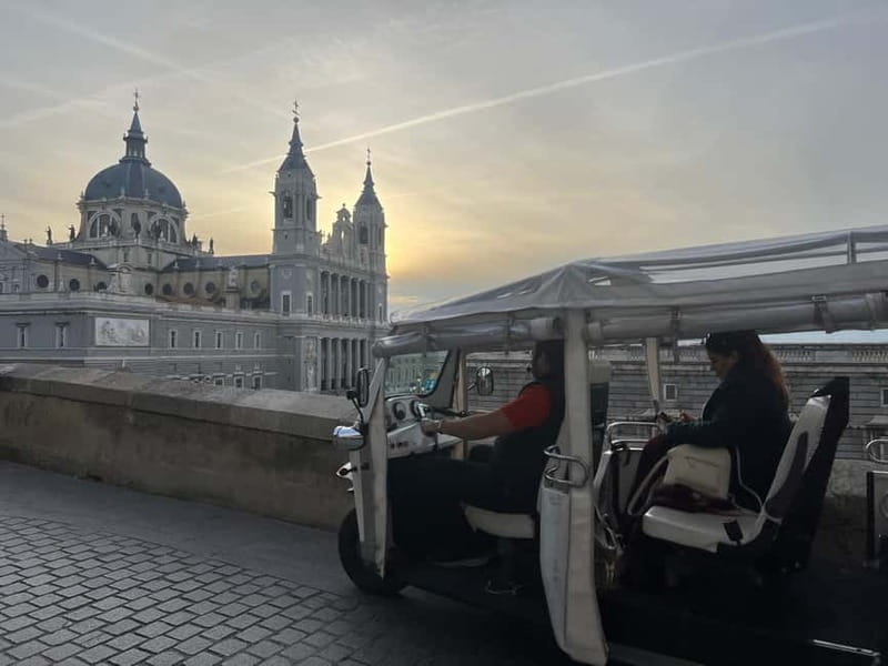 Madrid: Highlights City Tour by Electric Tuk Tuk - Why a tuk-tuk works well in Madrid
