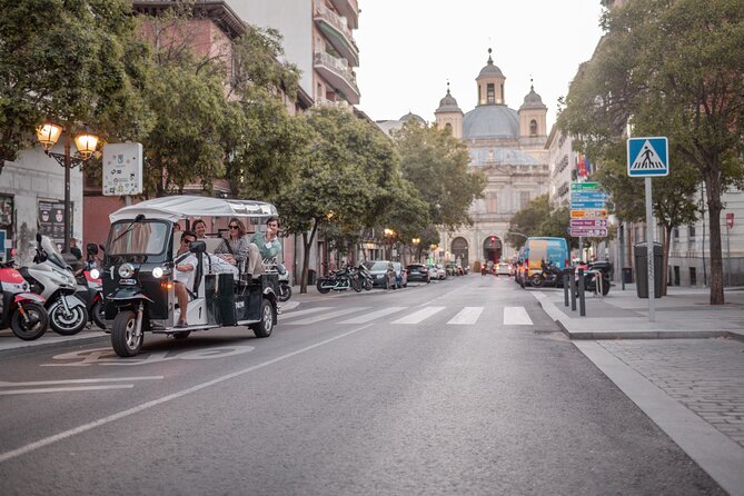 Madrid Historical Tour with Local Guide in Eco Tuk Tuk Private - Cibeles, Neptune, and Puerta de Alcalá