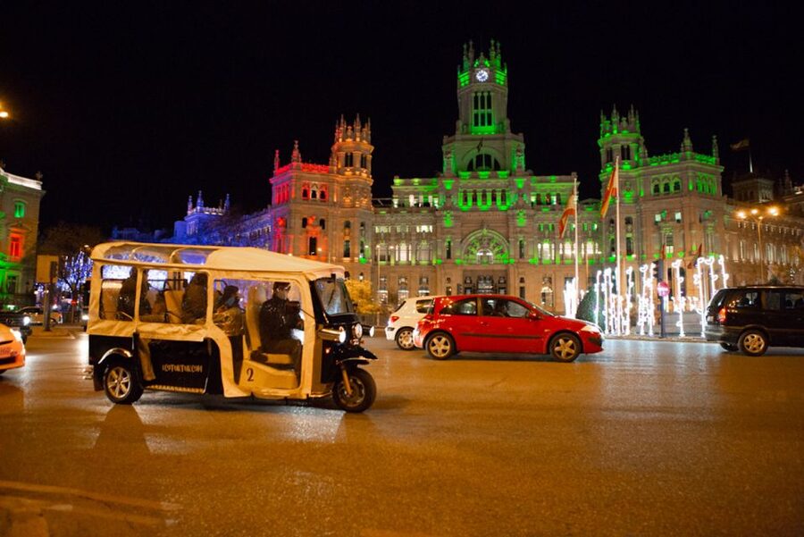 Madrid: Private Christmas Lights Tour by Eco Tuk-Tuk - Puerta de Alcalá and the Retiro edge