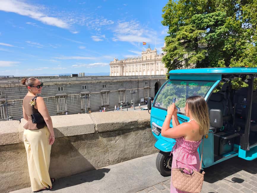 Madrid: Tour with Tuk Tuk Zero: The Best of Madrid in 2h 15min - The Bolsa, Santa Ana, and Spain’s political heart