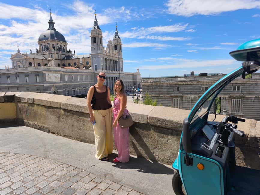 Madrid: Tuk Tuk Tour of the Historic Heart and Gran Vía. 1h 15min - Key points to know before you book
