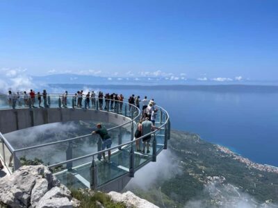 Makarska: Skywalk Tuk-Tuk Tour with Skip-the-Line Ticket