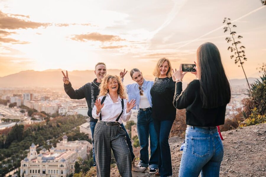 Málaga 2-Hour TukTuki Tour: Private Experience - Starting near Muelle Uno and La Malagueta