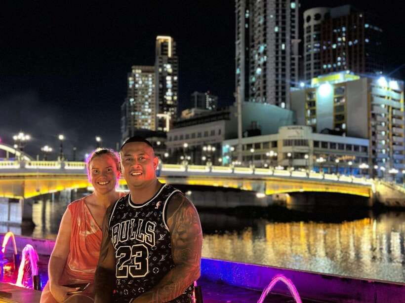 Manila: Chinatown Nighttime Tour by Tuk-Tuk - Meeting Floyd or Venus, your local link to the city