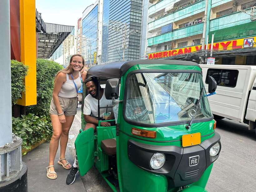 Manila: Guided Tuk Tuk Ride - Seeing local neighborhoods beyond the shopping streets