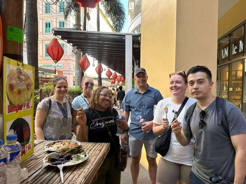 Manila Street Food and Drinks with Tuktuk Experience - Halo-halo and drinks to finish