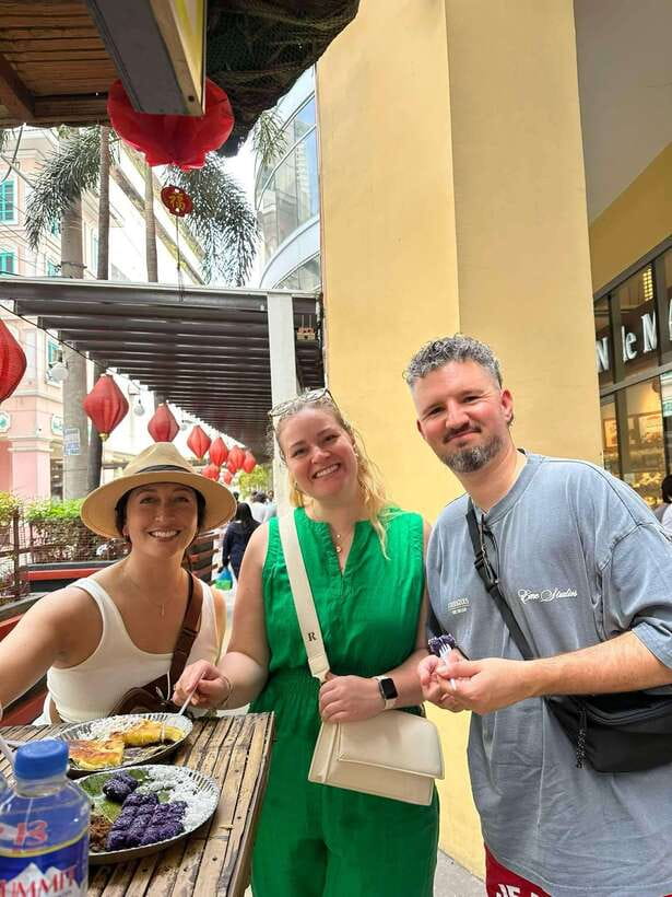 Manila Street Food and Drinks with Tuktuk Experience - Riding a jeepney and the tour’s colorful tricycle