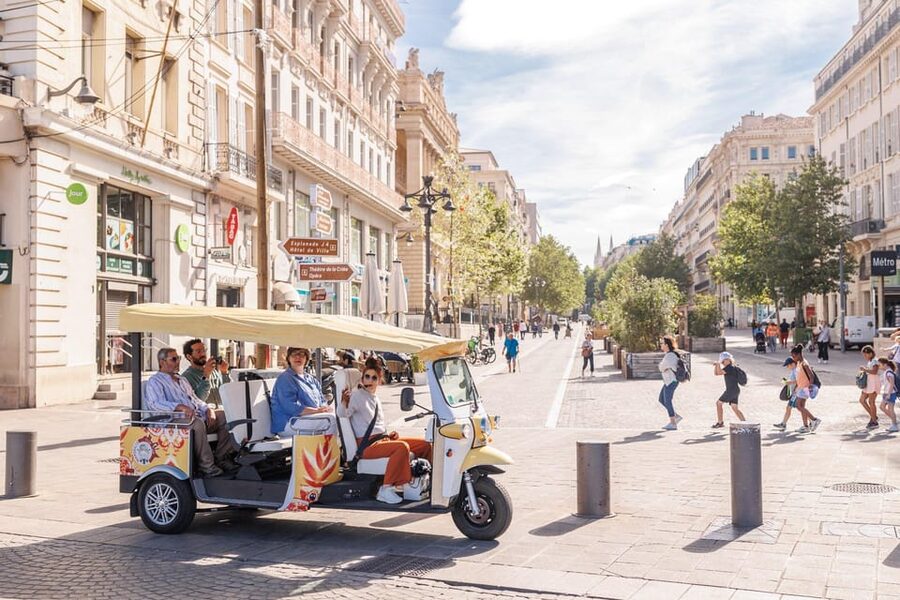 Marseille: Explore the historic Panier district in an electric Tuk Tuk - Why Le Panier works so well from a tuk-tuk