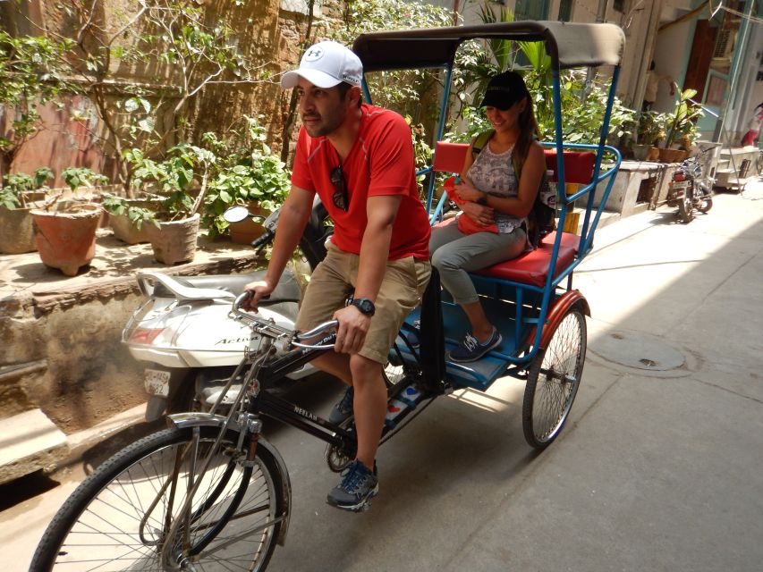 Masterji Kee Haveli-Rickshaw ride, Food& Cultural experience - Secret snack stops and conversations along the way