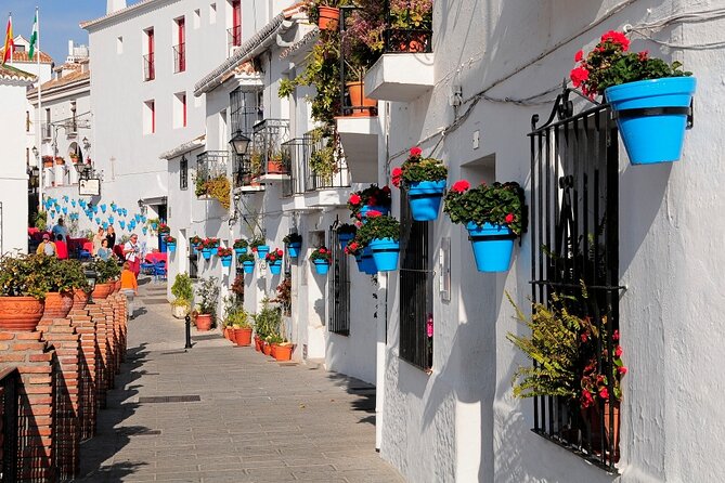 Mijas: Panoramic city tour in an electric Tuk Tuk - Why a tuk-tuk makes sense in steep Mijas Pueblo