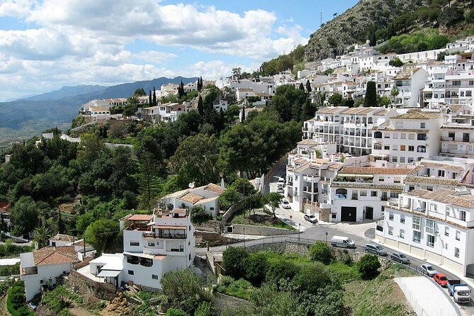 Mijas: Panoramic city tour in an electric Tuk Tuk - San Sebastián Church and the old town center