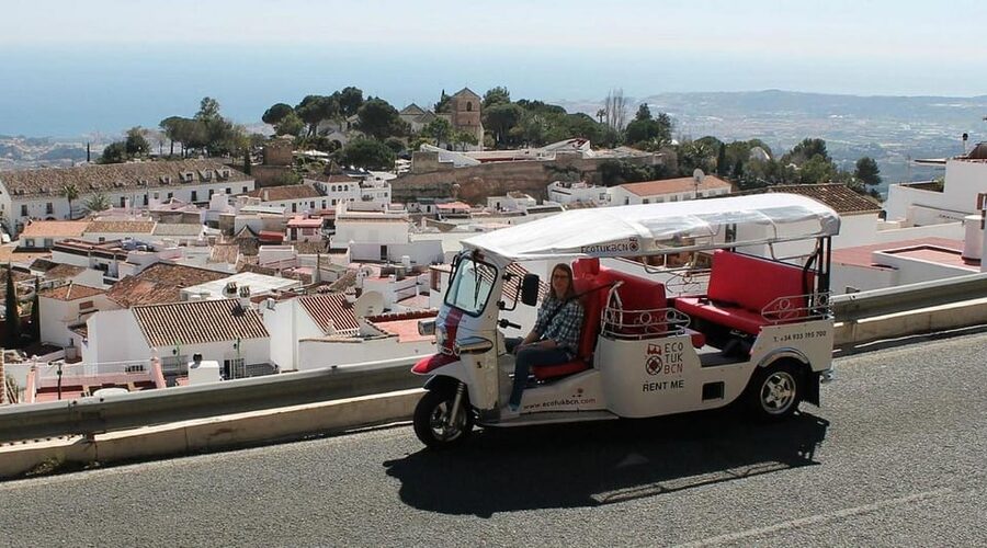 Mijas: Panoramic city tour with an electric Tuk Tuk - The panoramic viewpoint above the village