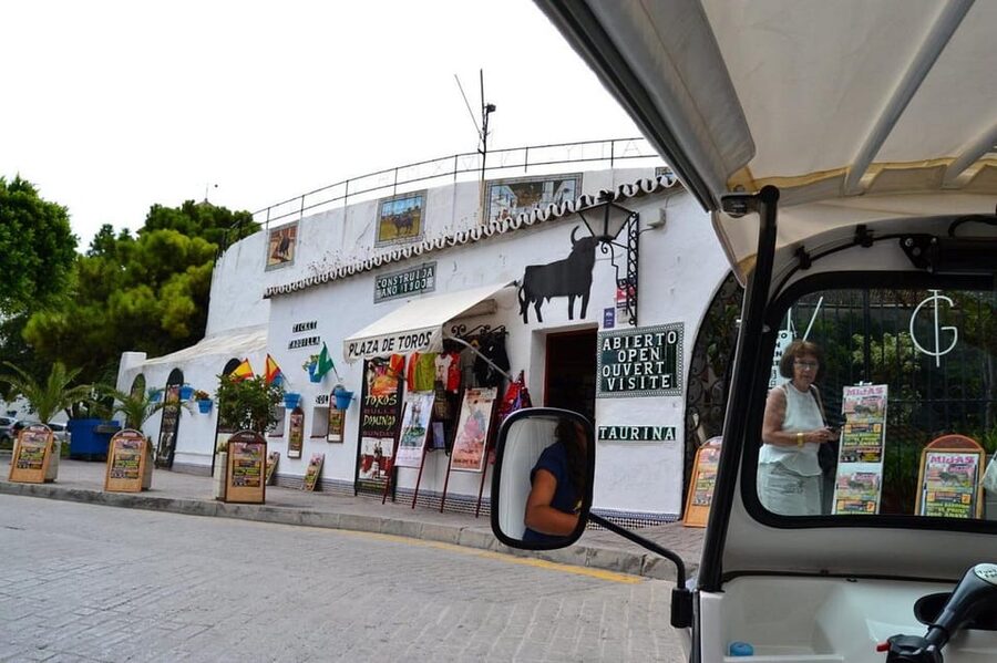 Mijas: Panoramic city tour with an electric Tuk Tuk - Who should take this tour?