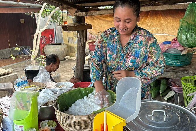 Morning Tuk Tuk Food Tour: Taste Iconic Dishes of Battambang - Coffee at Grandpa Hai’s, the right start at 8:00 am