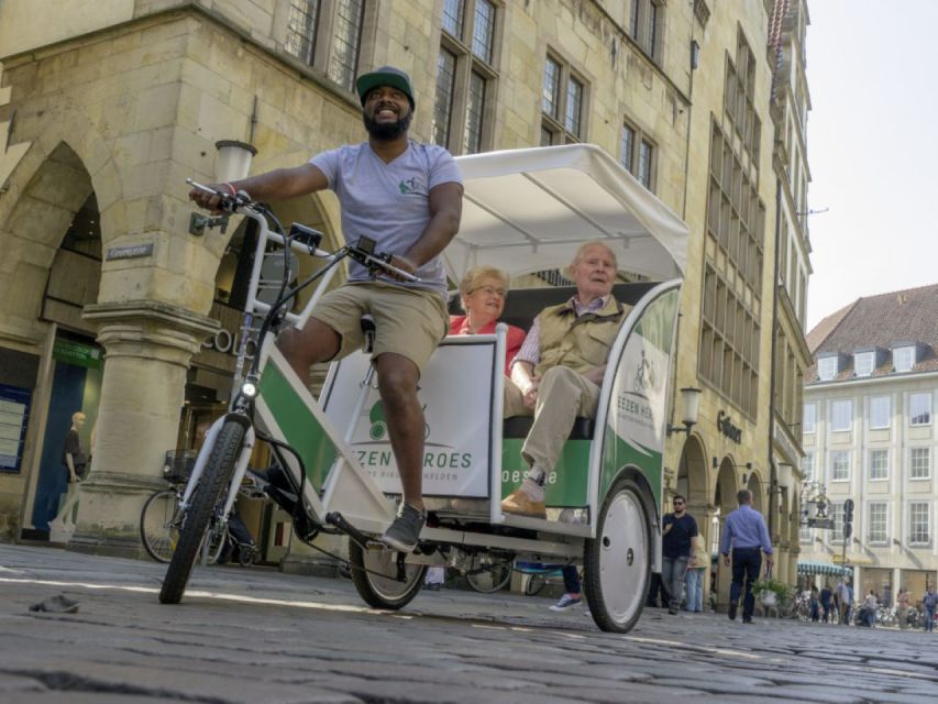 Münster-Highlights-Tour with Rickshaw-Guide - Finishing at Münster Cathedral