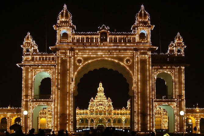 Mysore Tuk-Tuk Tours - Devaraja Market, where Mysuru feels most local