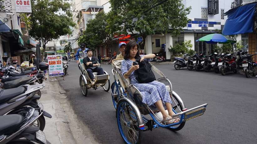 Nha Trang After Dark by Cyclo (Pedicab) - Stop four: bia hoi and Nha Trang nightlife