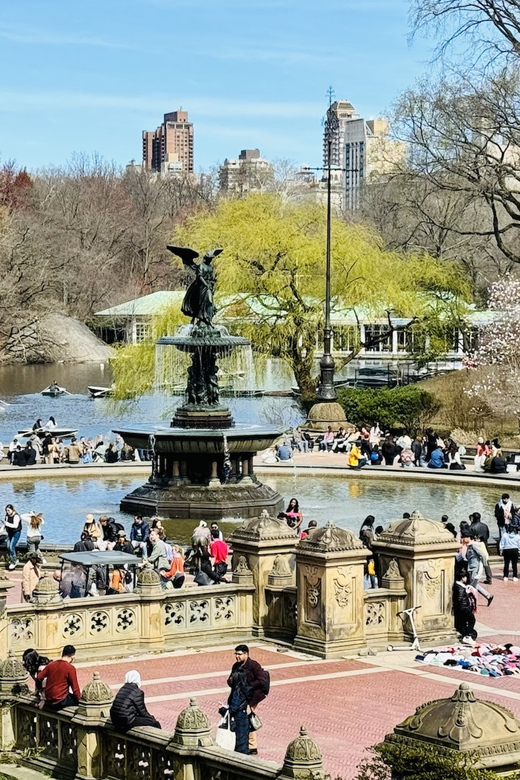 NYC: Central Park Rickshaw Tour / Private and Guided - Following Central Park’s movie trail