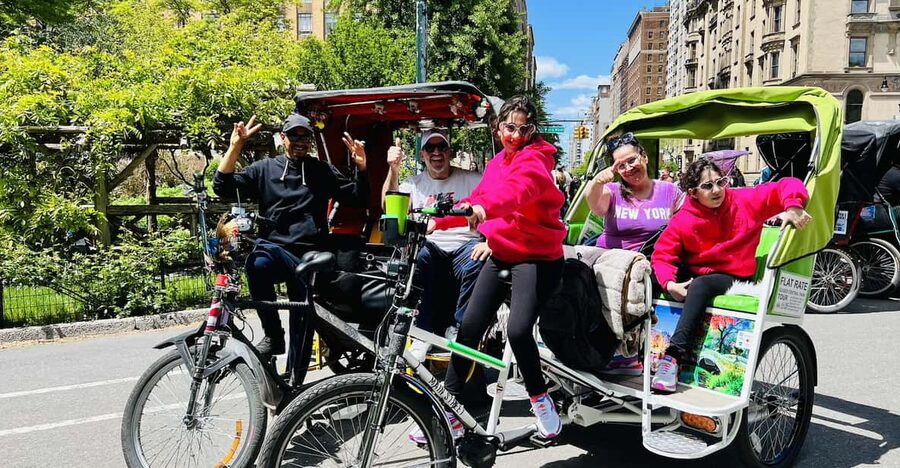 NYC: Central Park Rickshaw Tour / Private and Guided - Meeting your guide between 57th and 58th streets