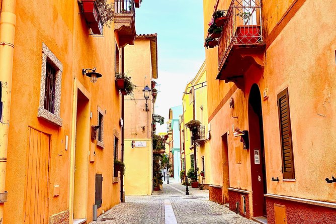 Olbia: Private Romantic Tuk-Tuk Tour - Sea views along the Lungomare di Olbia