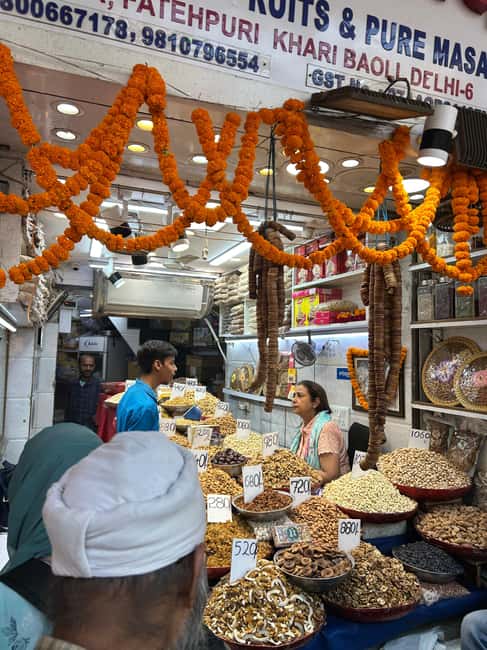 Old Delhi Famous Private Street Food & Tuk-Tuk Tour - Jama Masjid adds a major landmark