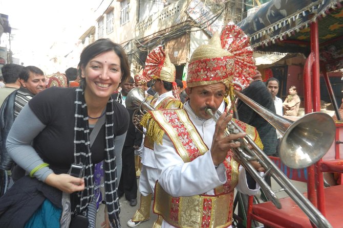 Old Delhi Food, Heritage&Cultural Walk with Rickshaw ride to Masterji Kee Haveli - Masterji Kee Haveli and the family meal
