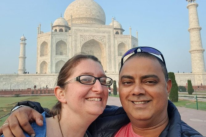 Old Delhi Heritage Walk with Rickshaw Ride - Sis Ganj Gurudwara and a change of pace