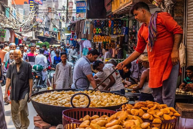 Old Delhi: Private Tour of Chandni Chowk, Tuk Tuk & Food - Khari Baoli and the spice-market atmosphere