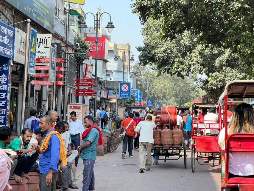 Old Delhi: Private Tour of Chandni Chowk, Tuk Tuk & Food - Food, shopping, and spending extra