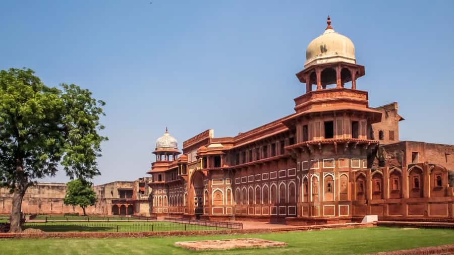 Old Delhi: Private Tour of Chandni Chowk, Tuk Tuk Ride - Ending at India Gate and Parliament House