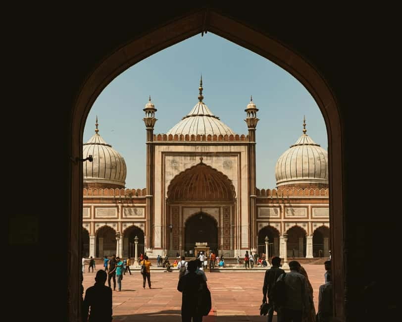Old Delhi: Red Fort, Jama Masjid & Chandni Chowk by Tuk Tuk - What the guides add to a short visit