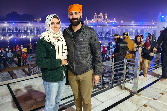 Old & New Delhi Private Tour - Female Guide & Rickshaw - What the private car and guide add