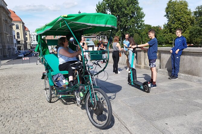 One Up to 3 Rickshaws(6 GUESTS)-Taylor Made Rickshaw Berlin Tour - Why a rickshaw works well in Berlin