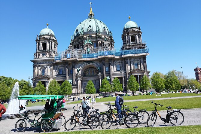One Up to 3 Rickshaws(6 GUESTS)-Taylor Made Rickshaw Berlin Tour - Checkpoint Charlie and the former Wall route
