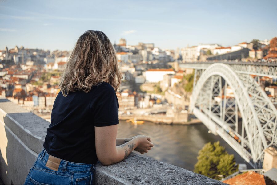 Oporto Tuk Tuk Tour: Among bridges and mysteries - 1.30h - Arrábida leads toward the river mouth