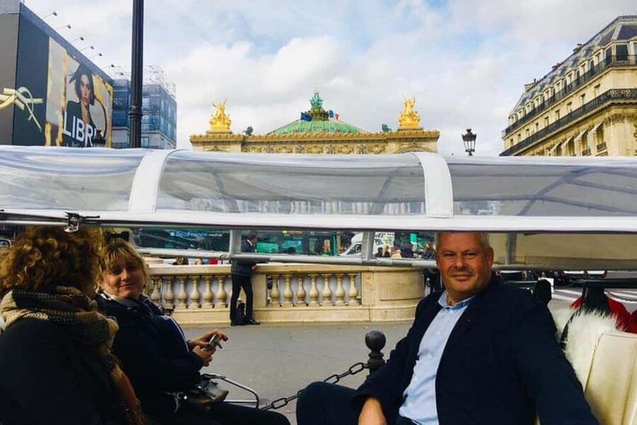 Paris: Most Iconic Monuments Guided Tour by Tuk Tuk - Champs Elysées and the Arc de Triomphe