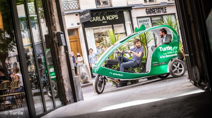 Paris : Private guided tour Rickshaw bike - Saint-Germain - Saint-Sulpice and Saint-Germain-des-Prés