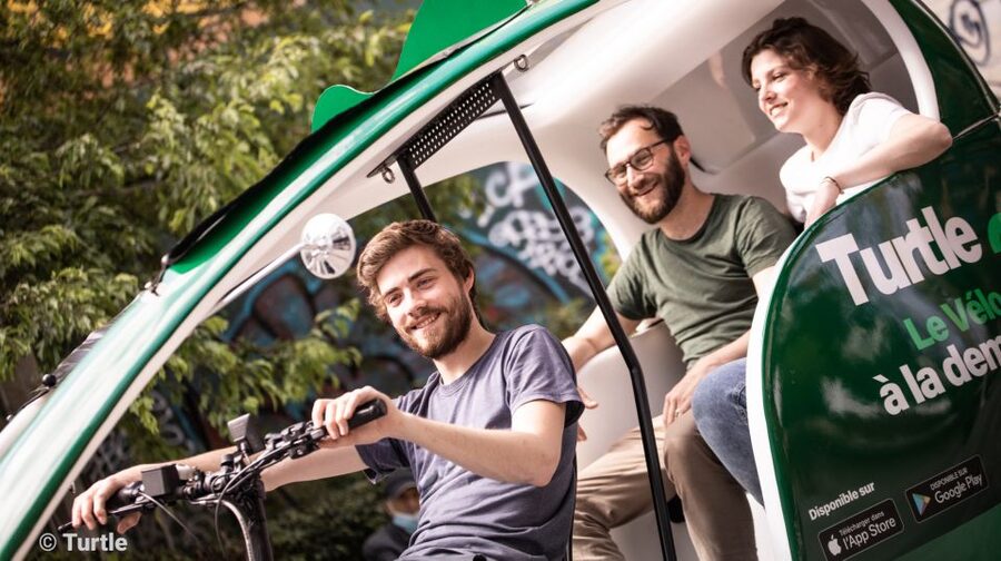 Paris : Private guided tour Rickshaw bike - Saint-Germain - The Monnaie de Paris and Pont Neuf