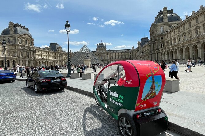Paris Private Sightseeing Guided Tour by Electric Rickshaw - Why an electric rickshaw works well in Paris