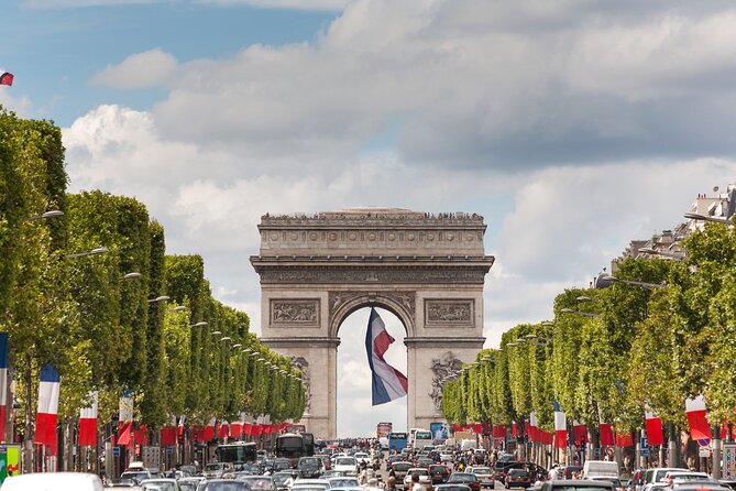 Paris Private Sightseeing Guided Tour by Electric Rickshaw - Trocadéro and the Eiffel Tower
