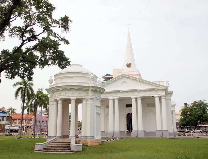 Penang: Trishaw Ride and Hawker Center Food Tour - A slow trishaw start in George Town