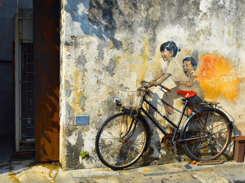 Penang: Trishaw Ride and Hawker Center Food Tour - Who should book this George Town food tour?