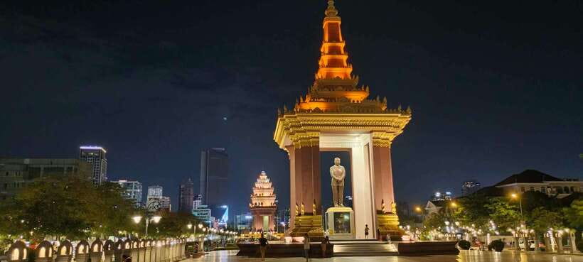 Phnom Penh: City Sights Evening or Half day Tour by Tuk Tuk - Why a tuk-tuk is a smart way to meet Phnom Penh