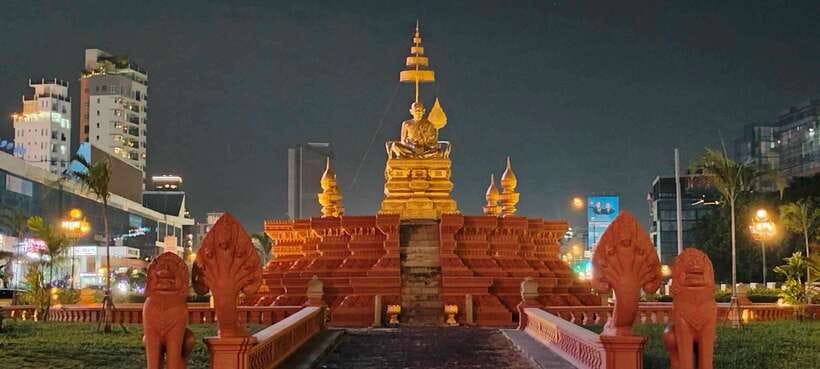 Phnom Penh: City Sights Evening or Half day Tour by Tuk Tuk - The final daytime stops