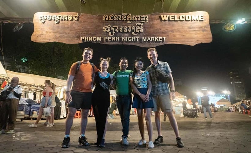 Phnom Penh: Evening City Tour by Tuk Tuk with 1 Dinner - Diamond Island and Phnom Penh’s newer side