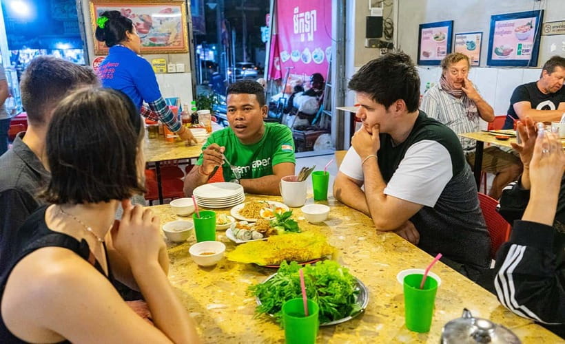 Phnom Penh: Evening Food Tour with Drinks & Tuk Tuk Included - Key points to know before you book